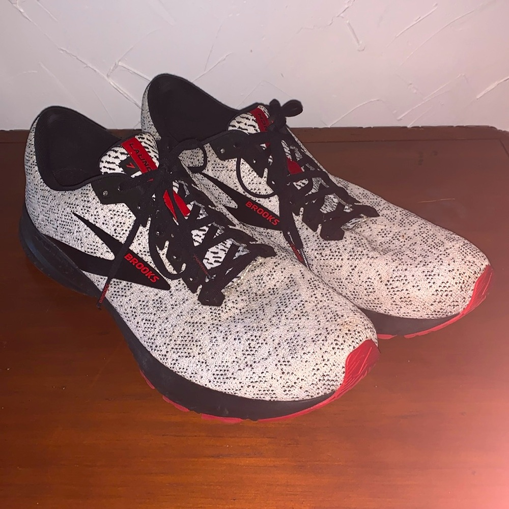 Brooks Tennis Shoes